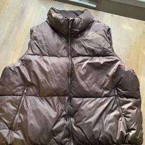 Old Navy Women’s Brown Puffer Vest